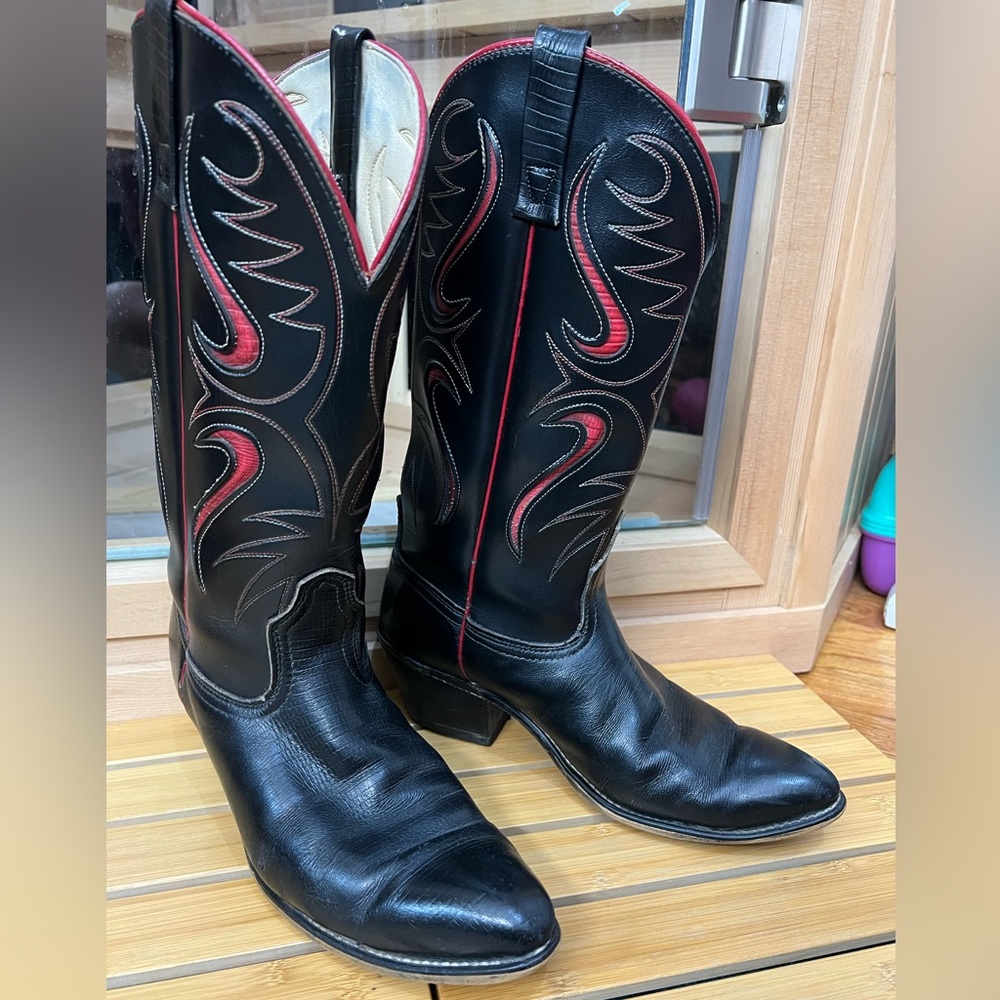 ACME vintage inlay Black and Red Western cowboy Boots men’s 8.5 D